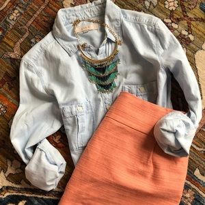 ⛔️SOLD⛔️ Soft Chambray button down top